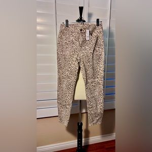 WHBM leopard print jeans, light and comfortable, brand new!